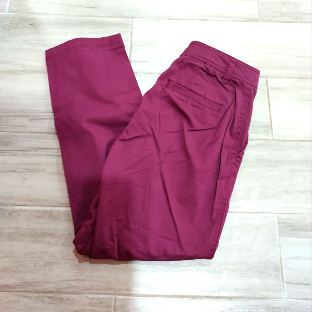 Women's GAP Burgundy Pants